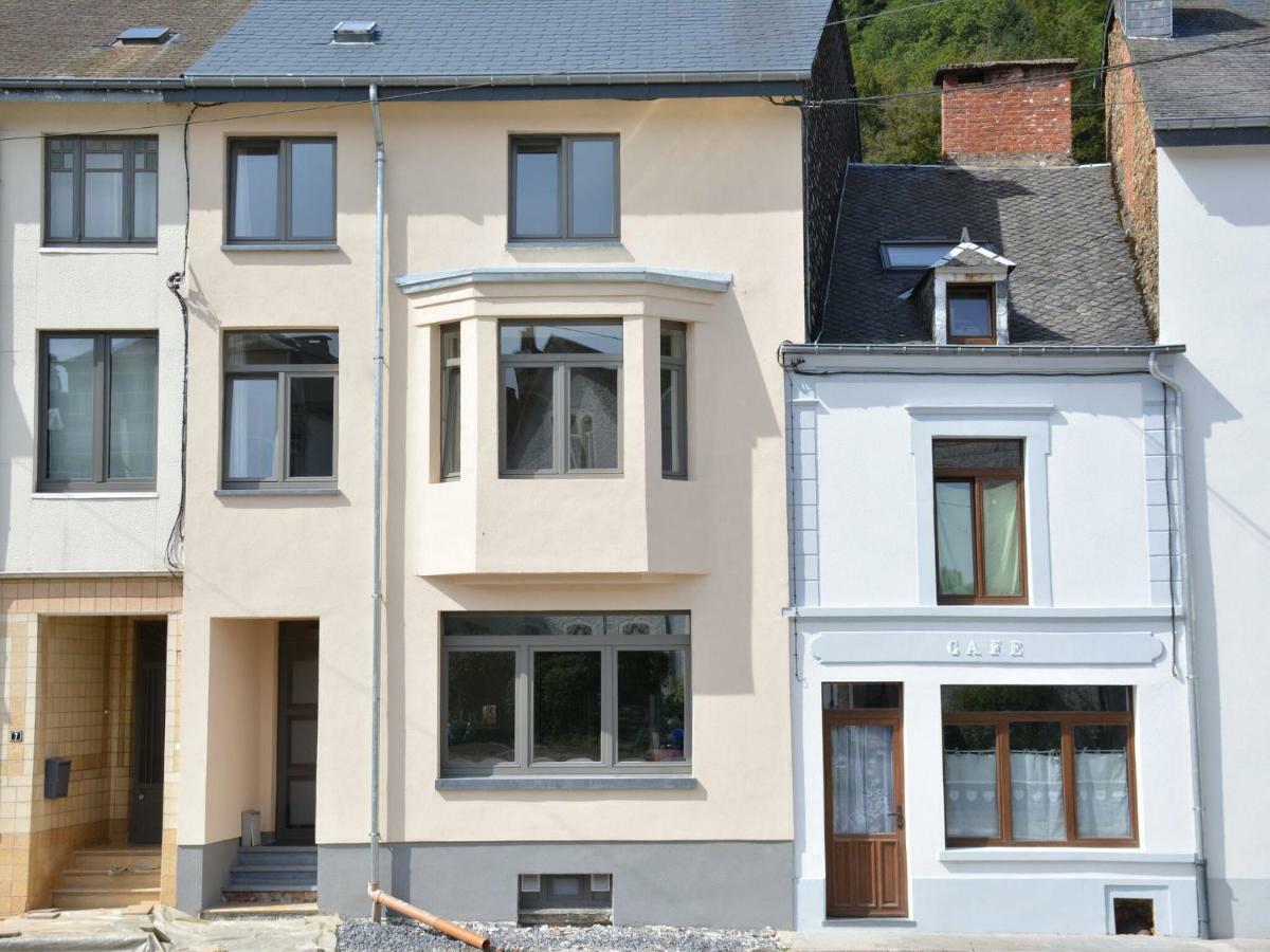 Large Townhouse With Pool Table Villa Bouillon Exterior photo