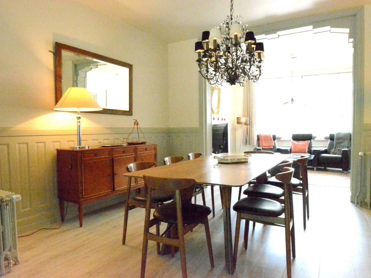 Large Townhouse With Pool Table Villa Bouillon Exterior photo